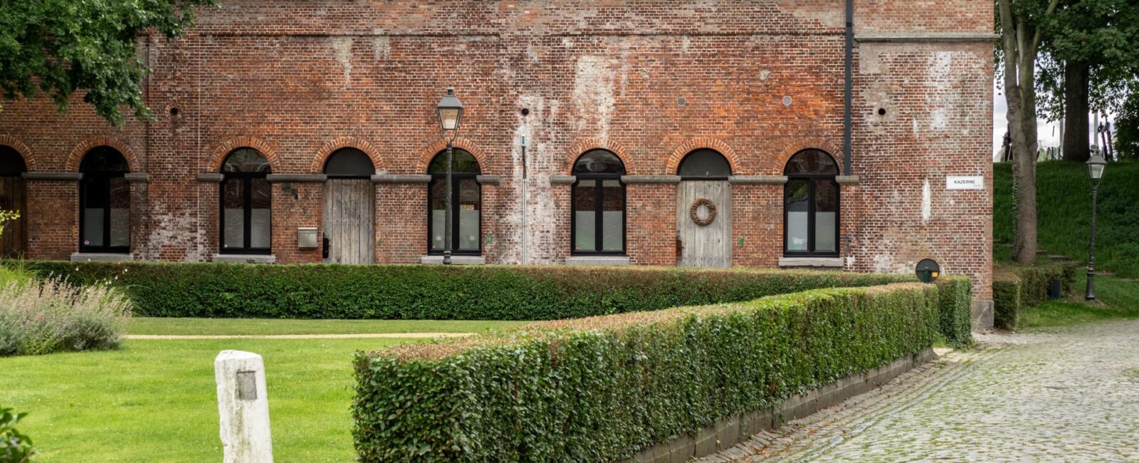 Stenen muur van het Fort van Lillo